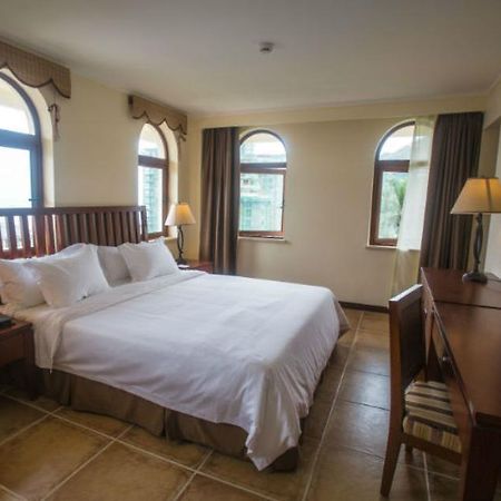 Yuhuayuan Seaview Hotel Sanya Esterno foto