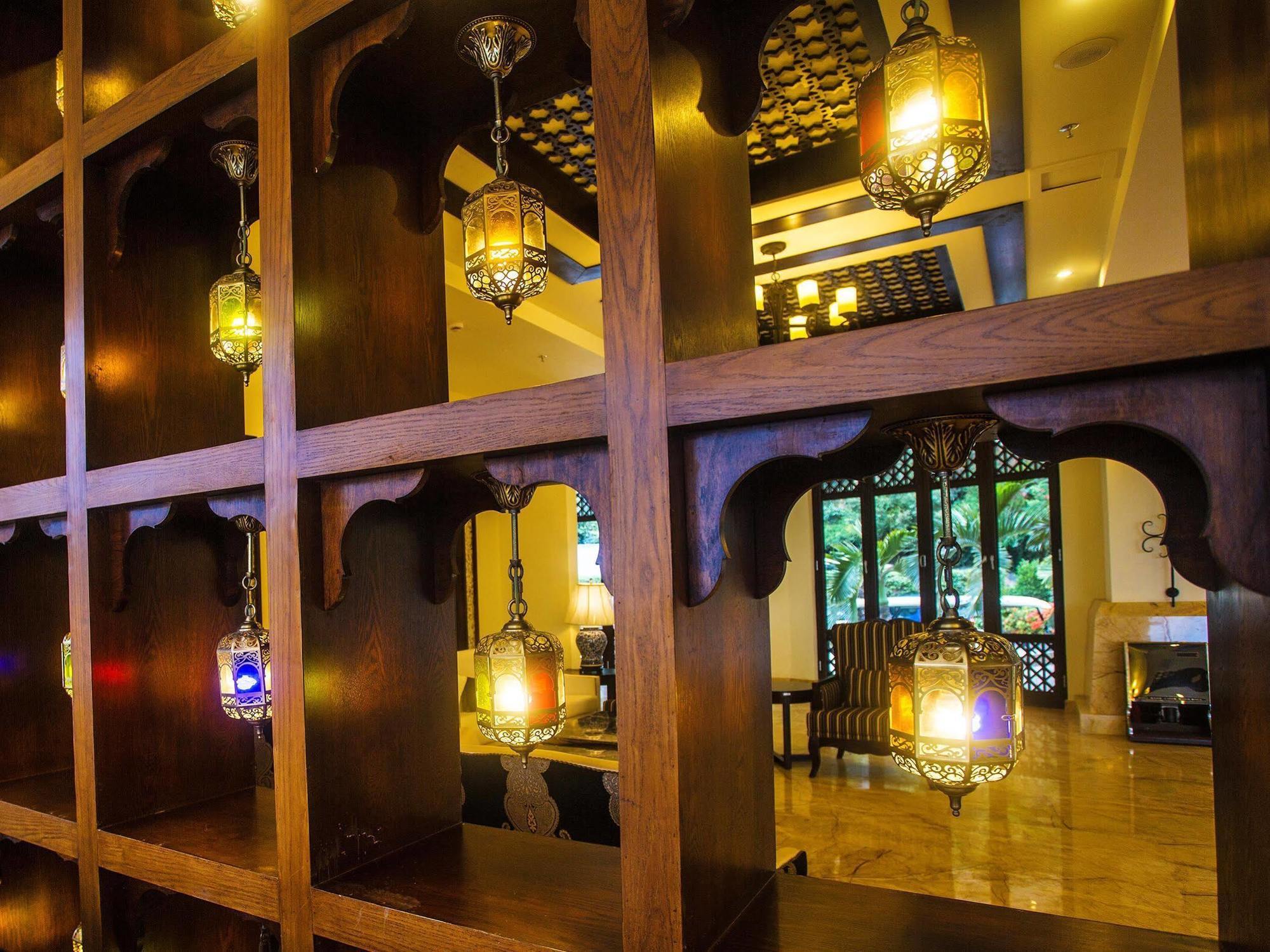 Yuhuayuan Seaview Hotel Sanya Esterno foto